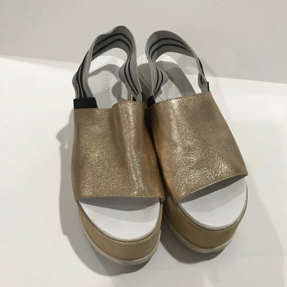 JEANNOT Platform sandals gold shiner leather suede Sz 41